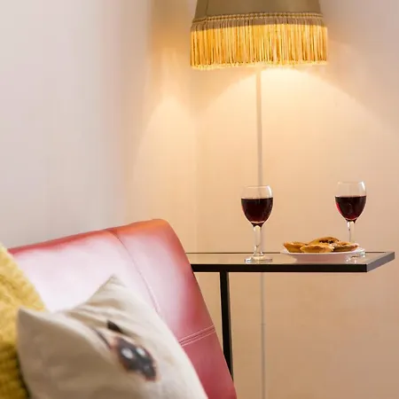 Apartman Joivy Inviting Flat Next To Bica Elevator Lisboa